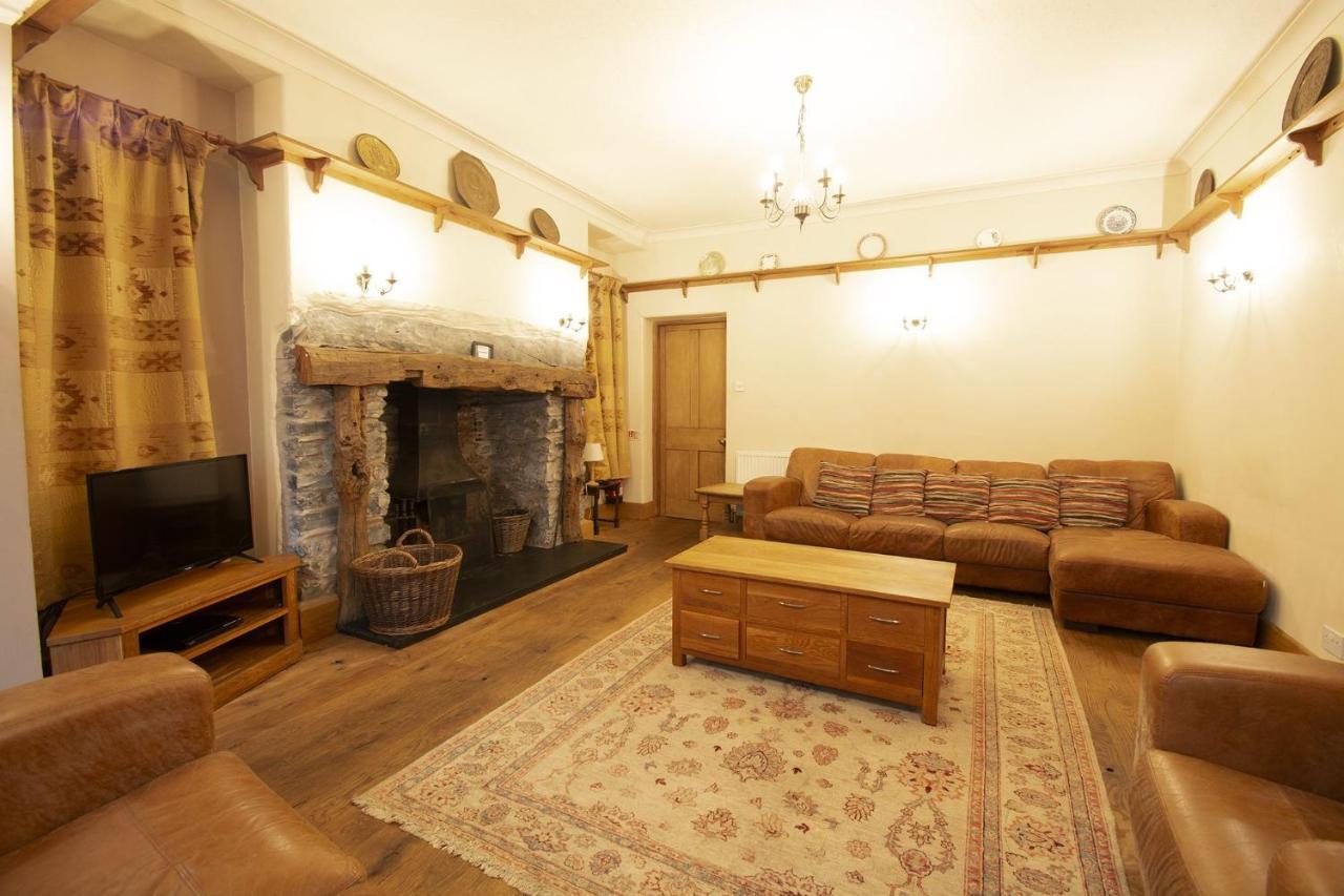 Bridge House With Private Hot Tub, Coniston Villa Kültér fotó