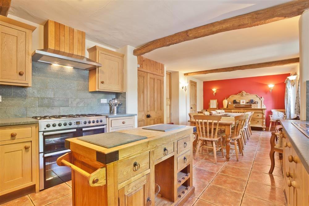 Bridge House With Private Hot Tub, Coniston Villa Kültér fotó